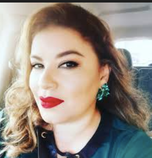 <em><strong>Monica. R</strong></em>